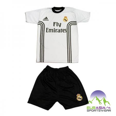 روش شستشوی صحیح لباس ورزشی فوتبال پسرانه