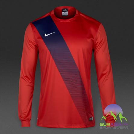 پیراهن فوتبال آستین بلند چه کاربردهایی دارد؟