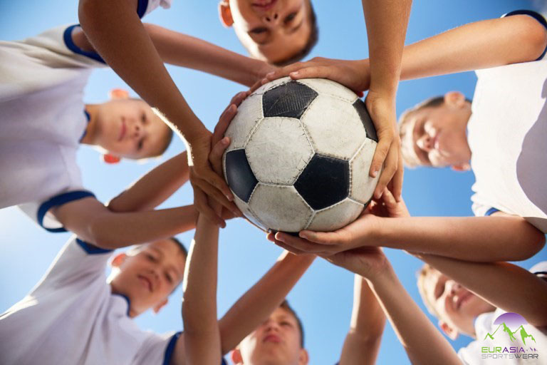 فواید ورزش فوتبال برای کودکان