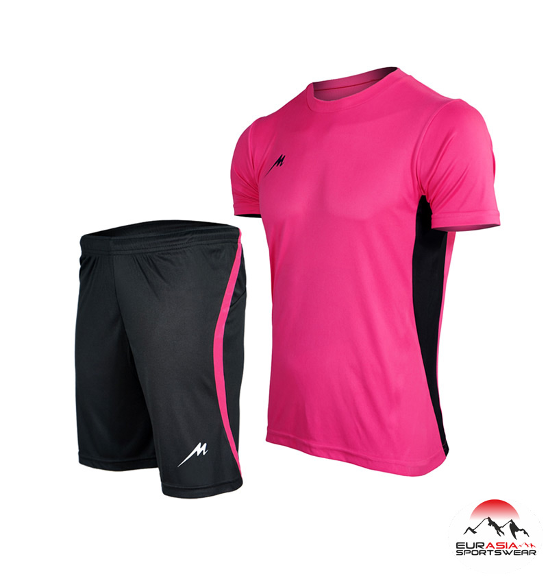 ست پیراهن و شورت فوتبالی